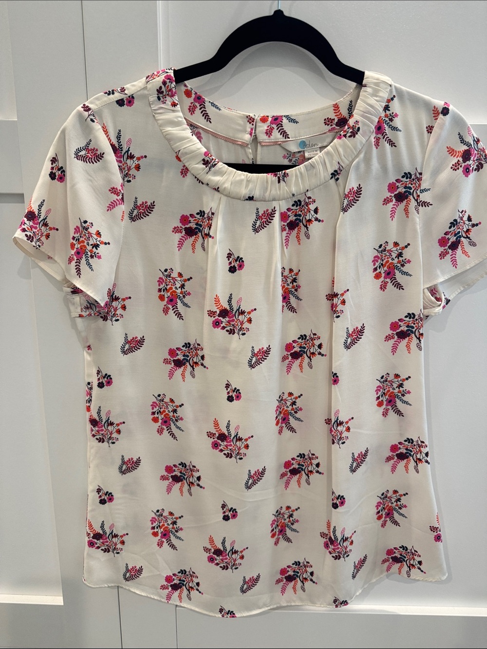 Boden Cream Floral Short-Sleeve Blouse with Pink & Navy Accents